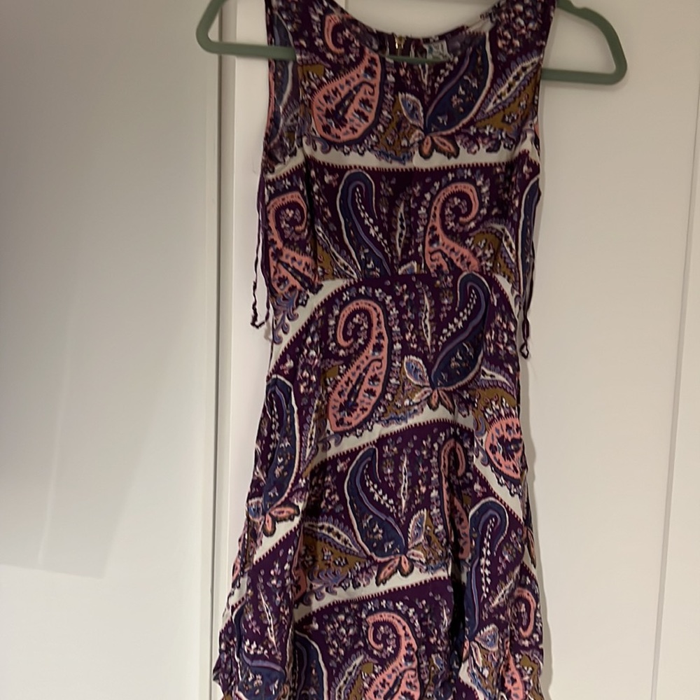 Dress - Picture 2 of 3